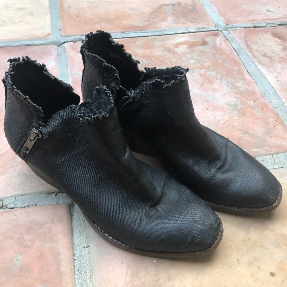 Silent D Black Leather Fringe Booties Incall